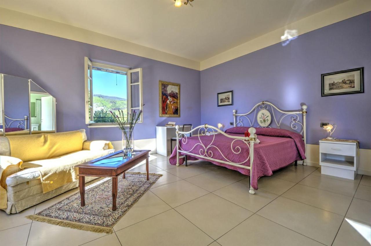 Lucca Cycling Holidays Il Tiglio Rooms SantʼAndrea di Compito Exterior foto