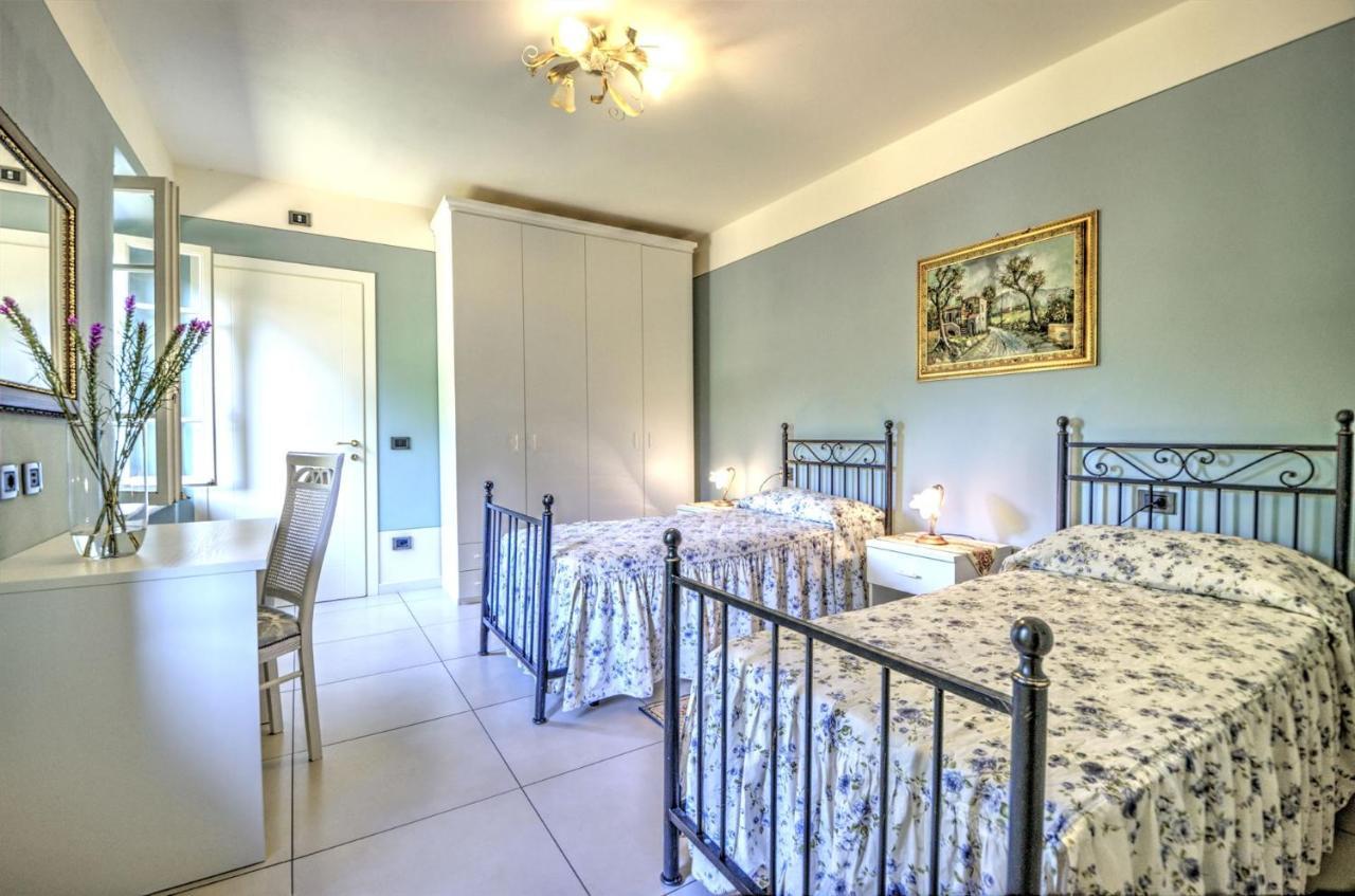 Lucca Cycling Holidays Il Tiglio Rooms SantʼAndrea di Compito Exterior foto